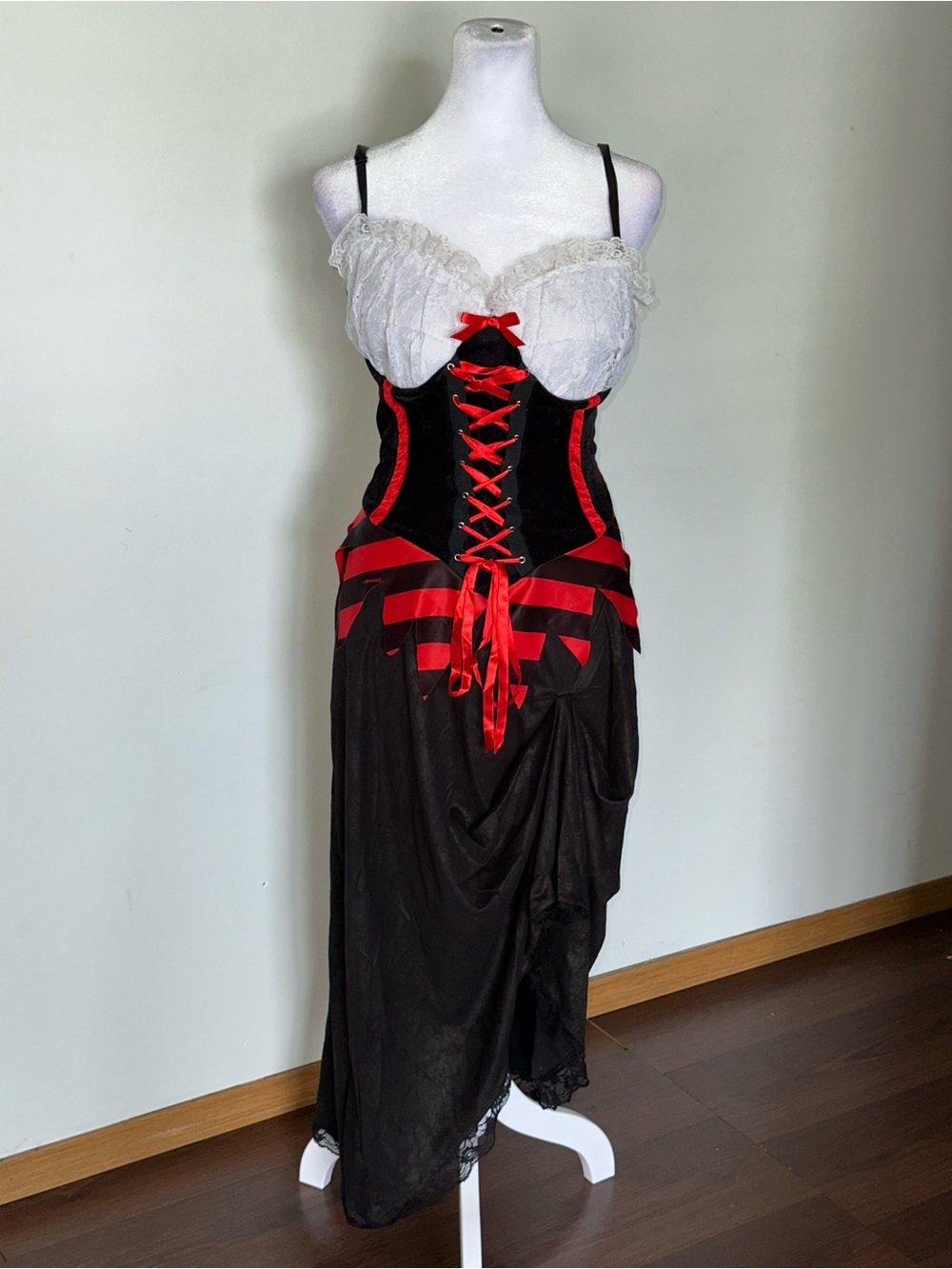 Dolls Sexy Pirate Cosplay Flattering Stylish Halloween Costume Dress- Women’s - Picture 2 of 6